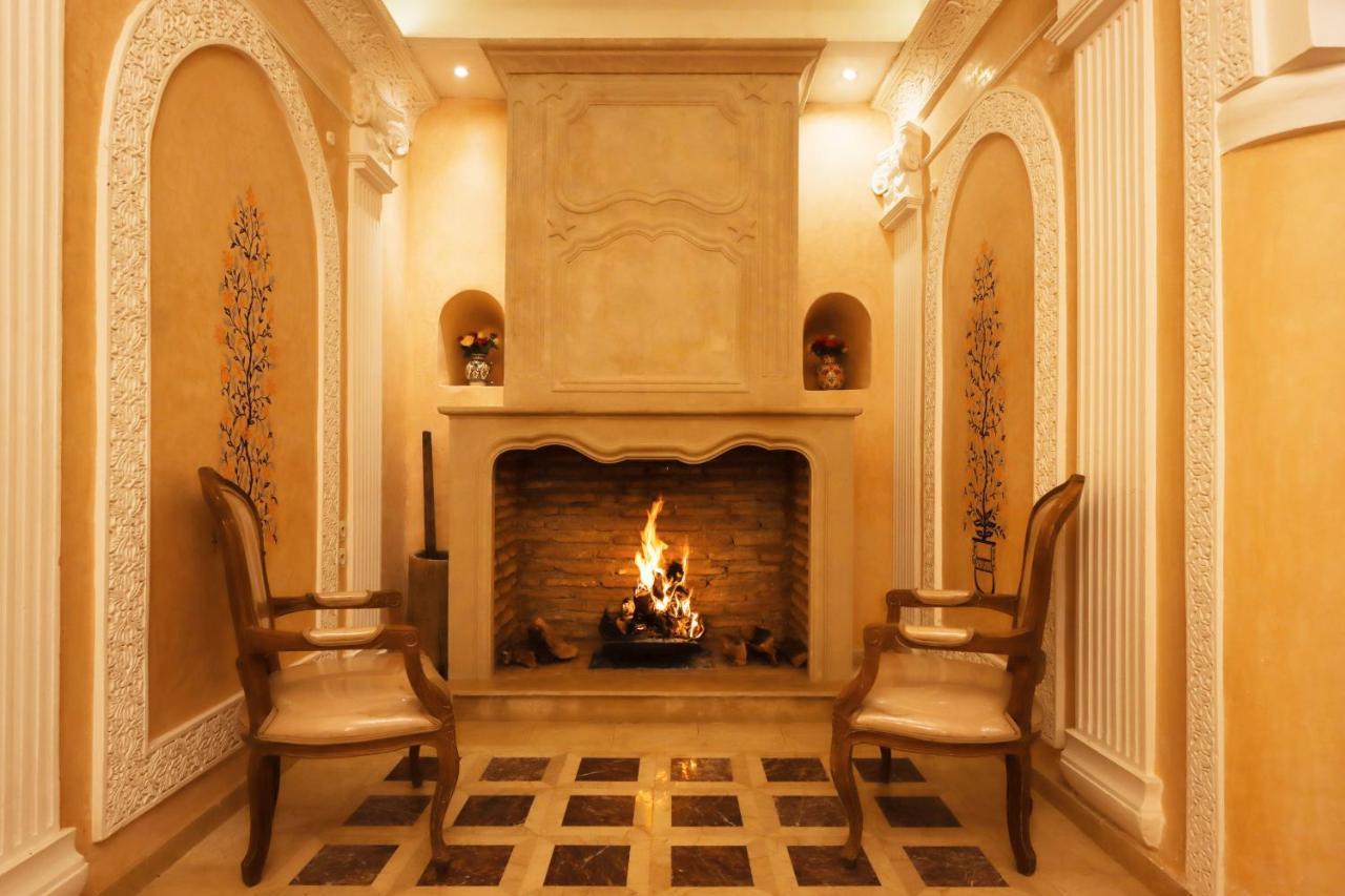 Riad Palais Des Princesses & Spa Marrákes Kültér fotó A fireplace in a home